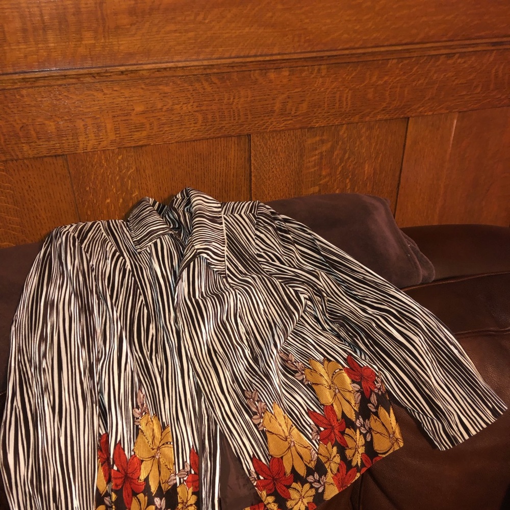 Madison Michelle floral blazer